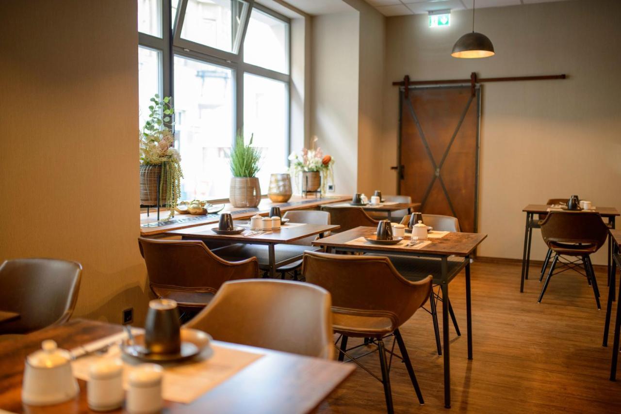 Stadthotel Koenig Albert 치타우 외부 사진